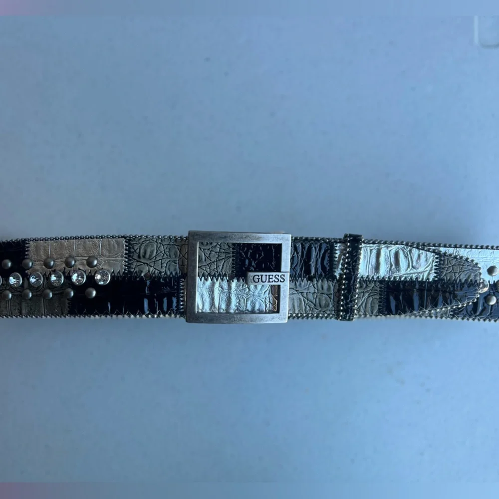 GUESS Y2K Studded Rhinestone Patchwork Belt Black Silver Small Western Glam